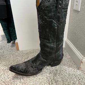 Black Old Gringo, size 9, Erin boot with stitching.